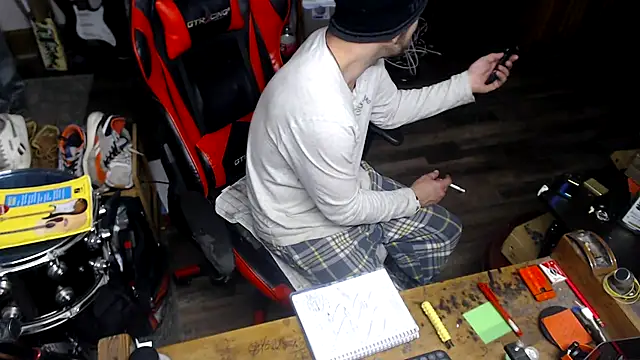 tongueispowerr6d9 online show from 04/27/26, 06:33