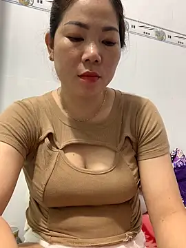 Snapshot of Baby-bigtits chatting on 03/09/25, 04:27 Baby-bigtits online show from 03/09/25, 04:27