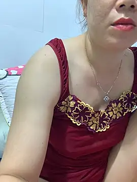 Snapshot of Baby-bigtits chatting on 03/13/25, 02:12 Baby-bigtits online show from 03/13/25, 02:12