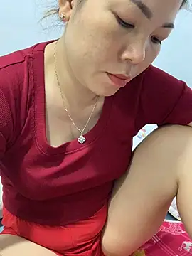 Snapshot of Baby-bigtits chatting on 03/18/25, 12:58 Baby-bigtits online show from 03/18/25, 12:58