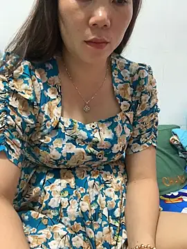 Snapshot of Baby-bigtits chatting on 09/26/25, 01:59 Baby-bigtits online show from 09/26/25, 01:59