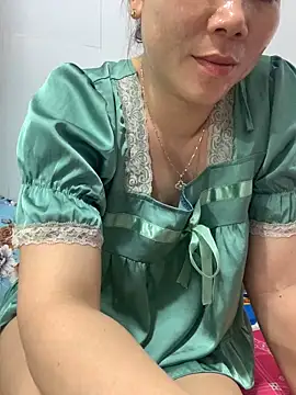 Snapshot of Baby-bigtits chatting on 10/02/25, 11:39 Baby-bigtits online show from 10/02/25, 11:39