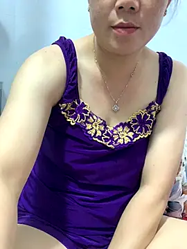 Snapshot of Baby-bigtits chatting on 10/28/25, 01:14 Baby-bigtits online show from 10/28/25, 01:14