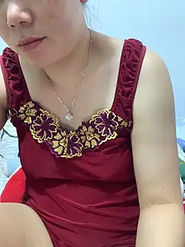 Snapshot of Baby-bigtits chatting on 11/02/25, 11:01 Baby-bigtits online show from 11/02/25, 11:01