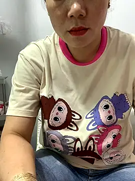 Snapshot of Baby-bigtits chatting on 11/05/25, 02:11 Baby-bigtits online show from 11/05/25, 02:11