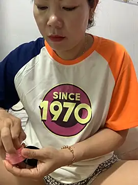 Snapshot of Baby-bigtits chatting on 11/06/25, 11:59 Baby-bigtits online show from 11/06/25, 11:59