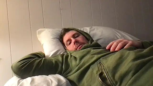 Snapshot of Rock_Pierce chatting on 11/10/25, 05:01 Rock Pierce online show from 11/10/25, 05:01