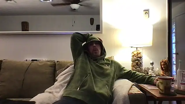 Snapshot of Rock_Pierce chatting on 11/11/25, 04:29 Rock Pierce online show from 11/11/25, 04:29