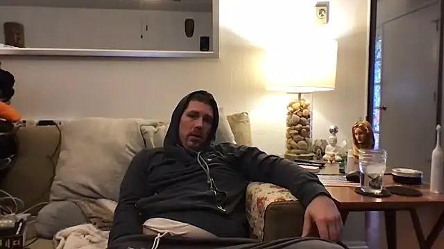 Snapshot of Rock_Pierce chatting on 11/16/25, 05:18 Rock Pierce online show from 11/16/25, 05:18