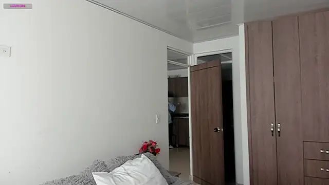 Snapshot of Im_coco chatting on 02/06/25, 02:37 Im coco online show from 02/06/25, 02:37