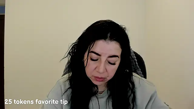 Snapshot of Im_coco chatting on 02/23/25, 02:14 Im coco online show from 02/23/25, 02:14