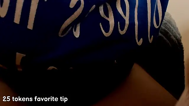 Snapshot of Im_coco chatting on 02/28/25, 05:37 Im coco online show from 02/28/25, 05:37