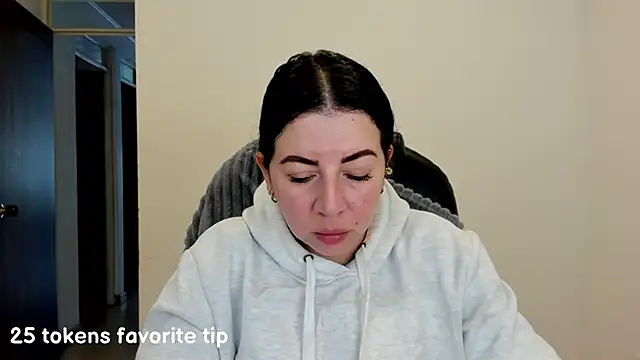 Snapshot of Im_coco chatting on 03/06/25, 02:29 Im coco online show from 03/06/25, 02:29