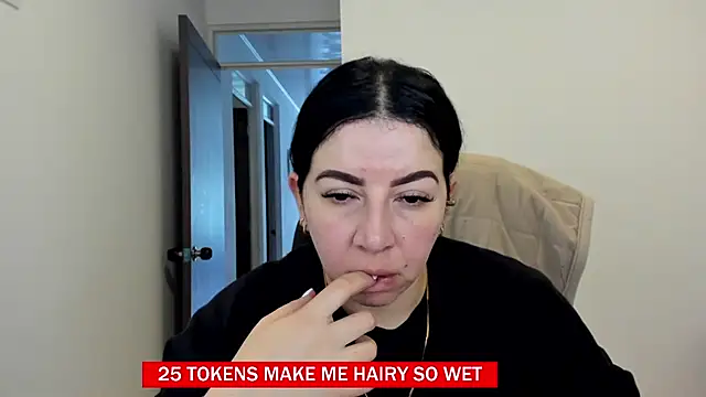 Snapshot of Im_coco chatting on 03/20/25, 02:32 Im coco online show from 03/20/25, 02:32