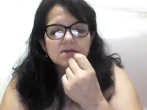 kassandra02 online show from 01/12/25, 04:50