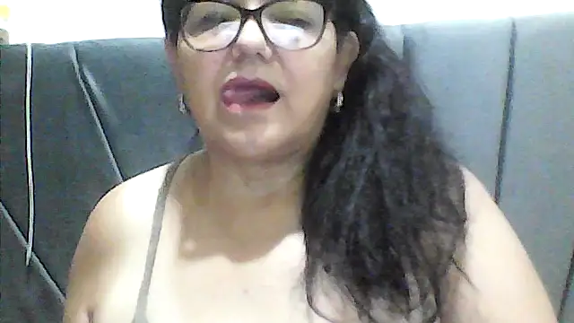 kassandra02 online show from 10/21/25, 02:29