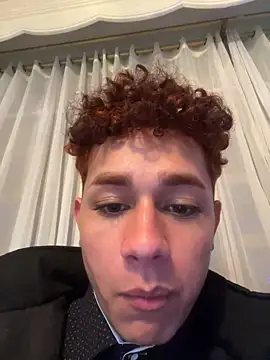 Snapshot of DavidfullOFlove chatting on 01/01/25, 05:43 DavidfullOFlove online show from 01/01/25, 05:43