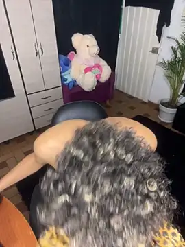 DavidfullOFlove online show from 10/31/25, 09:16