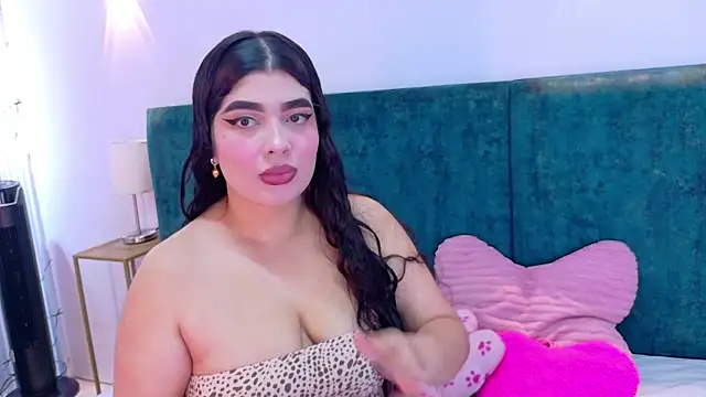 AgathaLynx online show from 10/11/25, 10:36