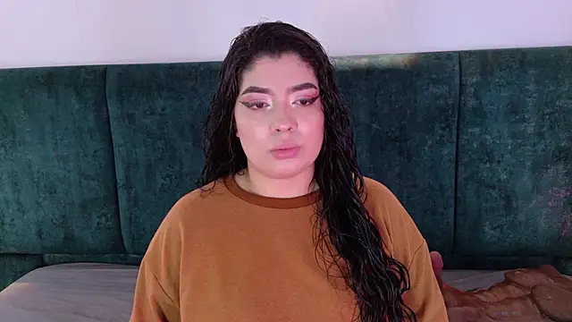 AgathaLynx online show from 03/30/26, 10:49