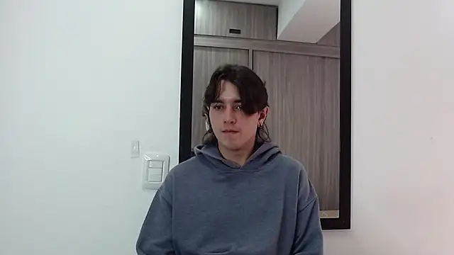 alex connorr online show from 02/19/25, 04:00