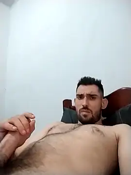 Snapshot of Richard9263 chatting on 11/02/25, 04:04 Richard9263 online show from 11/02/25, 04:04