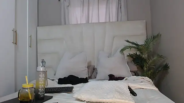 naughtyblackdolie online show from 02/27/25, 12:23