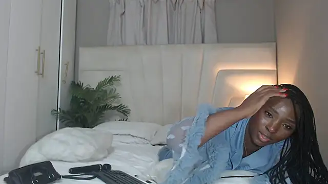 naughtyblackdolie online show from 10/24/25, 10:17