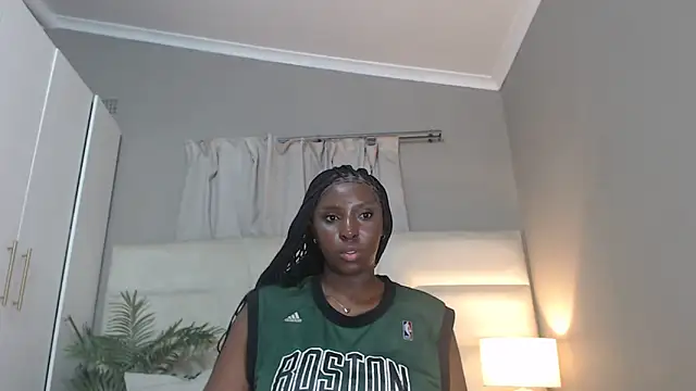 naughtyblackdolie online show from 04/18/26, 08:09