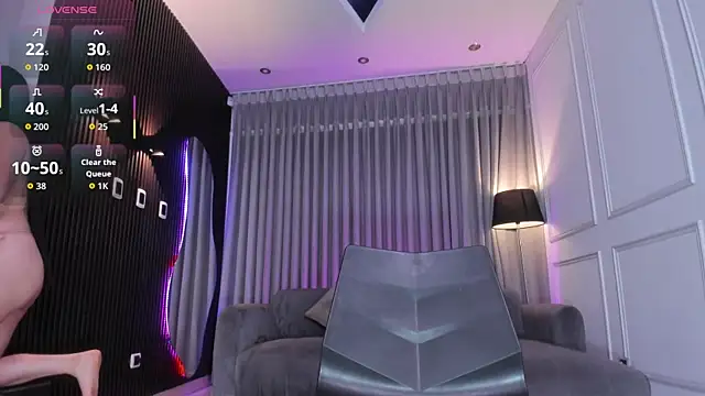 Anna parkker  online show from 10/25/25, 07:41