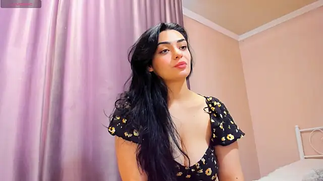 Snapshot of _cleopattra_ chatting on 12/10/24, 07:47  cleopattra  online show from 12/10/24, 07:47