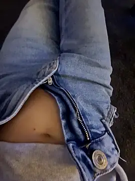 Mary anes online show from 10/31/25, 12:33