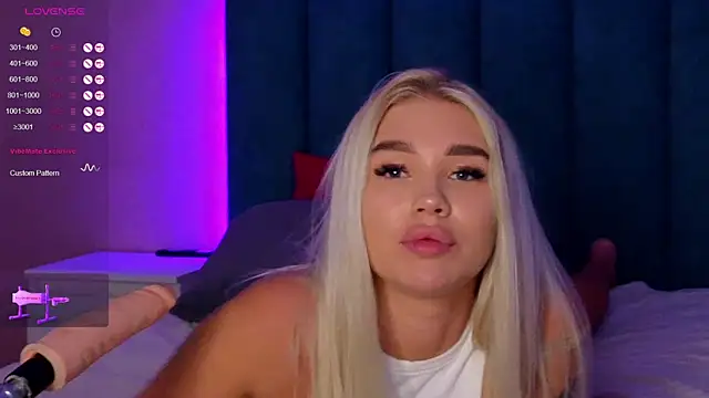 DreamPussyy online show from 02/17/25, 07:15