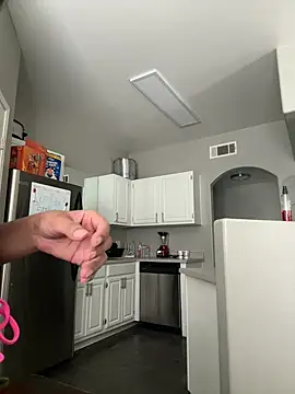 juicyyy323 online show from 01/10/25, 11:29