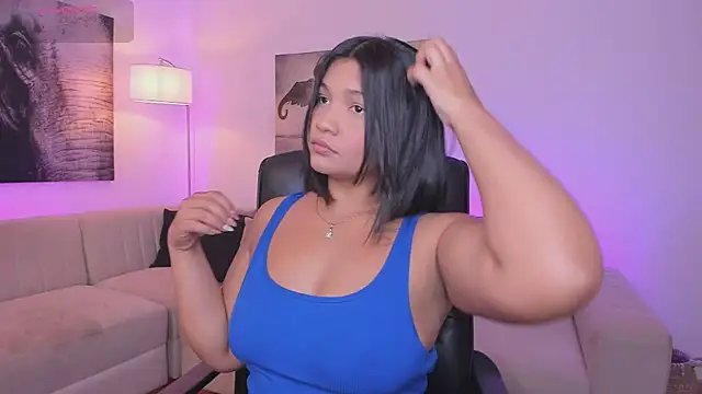 Snapshot of alaia7h chatting on 11/12/25, 07:35 alaia7h online show from 11/12/25, 07:35