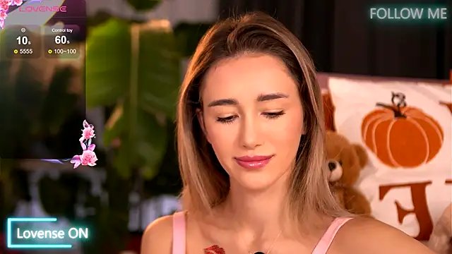 EmilyRaymont online show from 11/03/25, 05:20