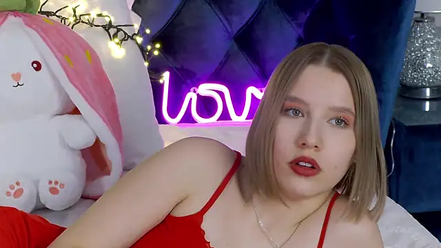 LiliLinn online show from 03/03/25, 07:32