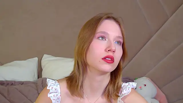 LiliLinn online show from 01/16/26, 04:49