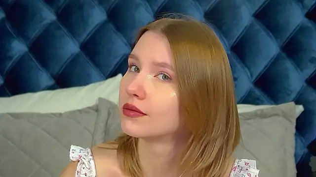 LiliLinn online show from 02/07/26, 05:00