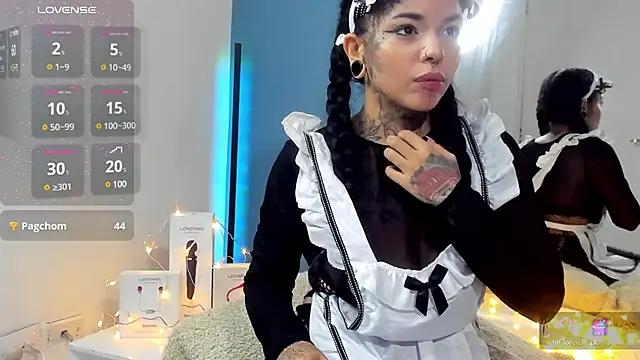 NinaInk online show from 02/04/25, 02:53