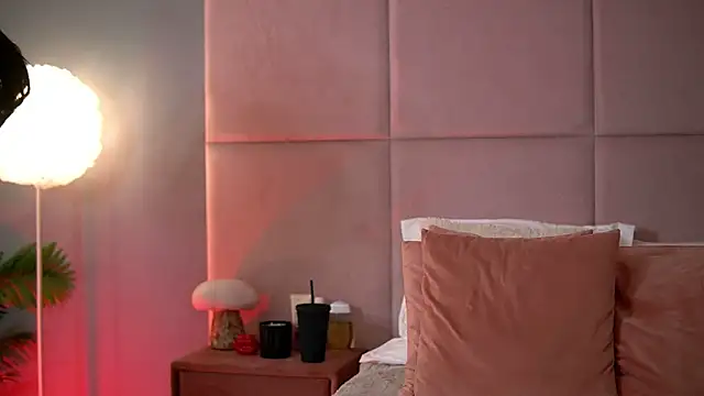 AlmaLuv online show from 02/23/26, 04:21