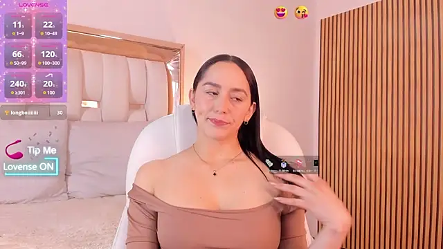 hazel ross tcw online show from 09/11/25, 01:11