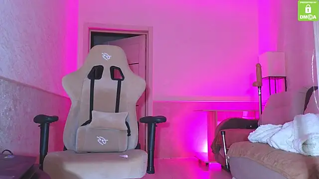 Katy perry  online show from 12/04/25, 02:43