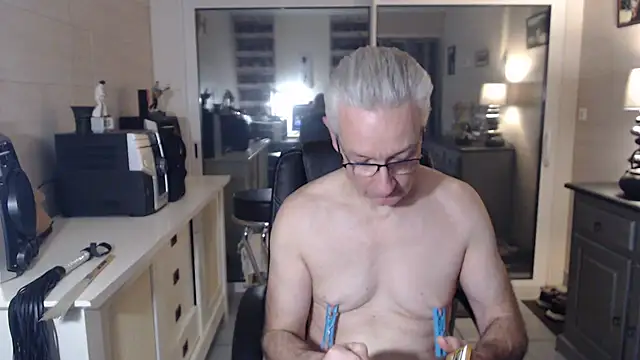 Goduleur69 online show from 12/01/24, 07:47