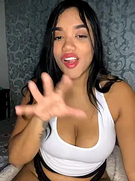 ElaEndez  online show from 12/20/25, 04:41