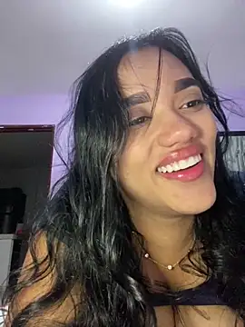 ElaEndez  online show from 05/07/26, 04:18