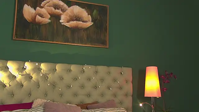 Snapshot of AlicePirs chatting on 01/29/25, 05:09 AlicePirs online show from 01/29/25, 05:09