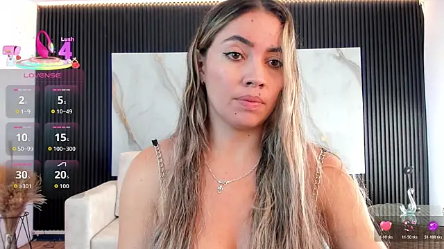 Alessia Taylorr online show from 10/28/25, 01:03