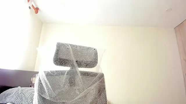 Sweetdreamses  online show from 09/18/25, 02:08
