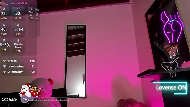 Snapshot of Sweet_Roxy1 chatting on 03/03/25, 10:28 Sweet Roxy1 online show from 03/03/25, 10:28